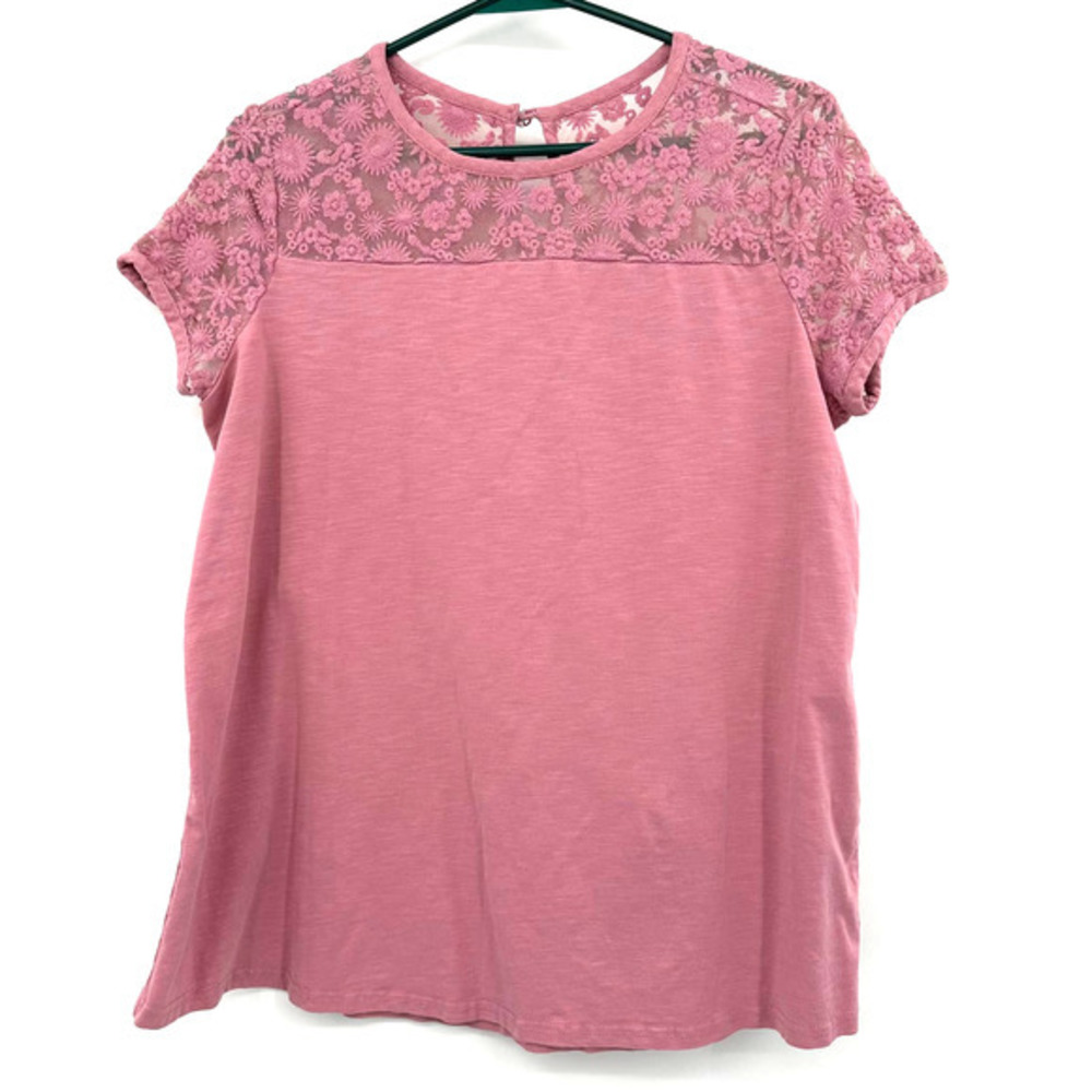Matilda Jane size Small pink short sleeve top embroidered upper